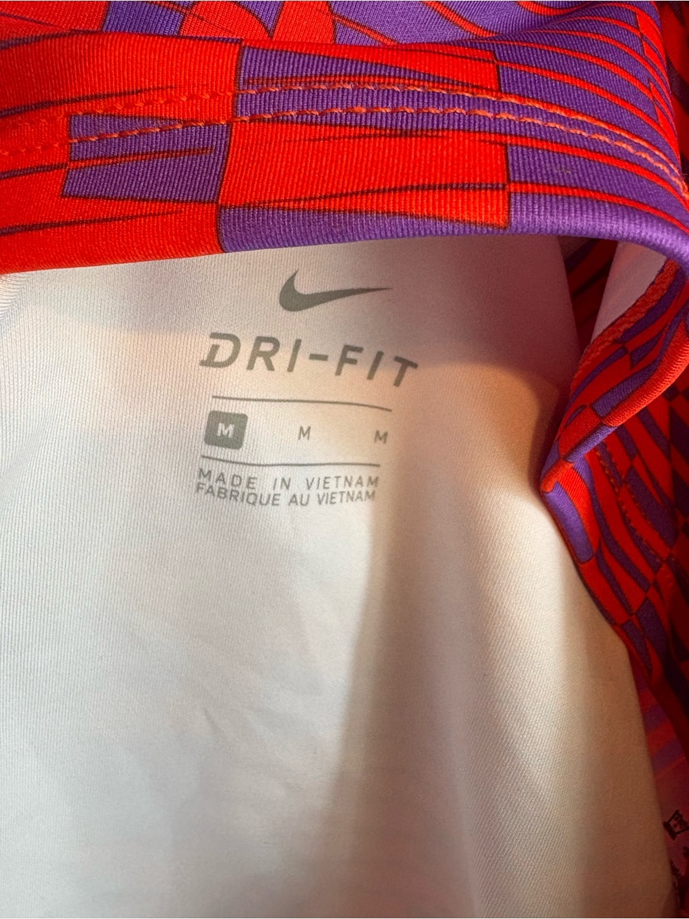 Nike Air Athletic Workout Gym Yoga Tank Vibrant Color Non padded Size Medium - Picture 4 of 6